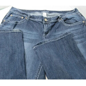 Maurices Jeans Women 24 Short Blue Medium Wash Straight Bootcut Stretch Denim